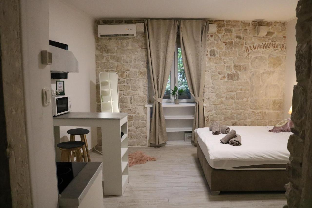 Studios Kadena Trogir Exterior foto