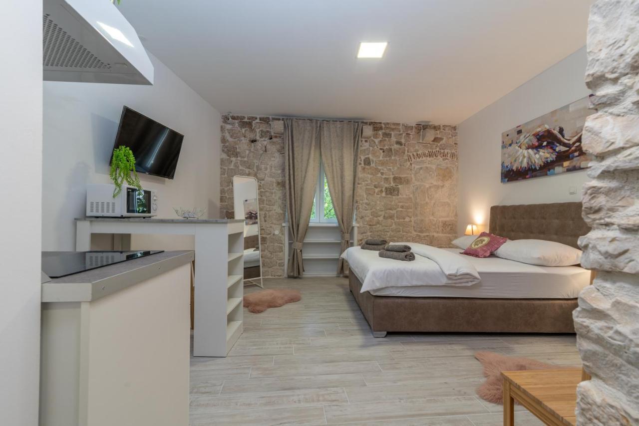 Studios Kadena Trogir Exterior foto